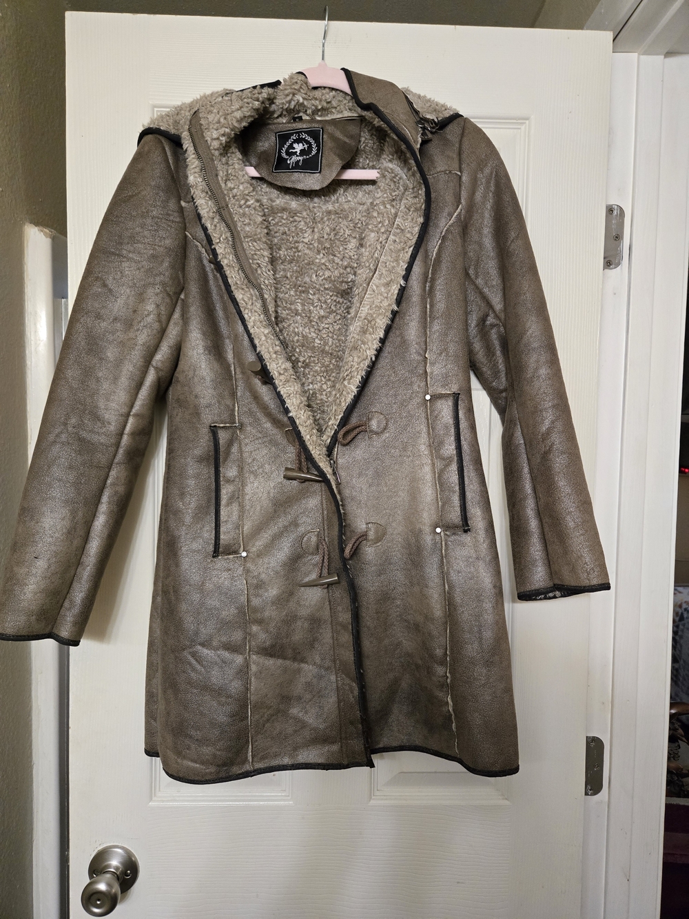 Gipsy Women’s Taupe Shearling Toggle Coat